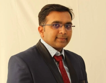 spine surgeons in Ahmedabad 